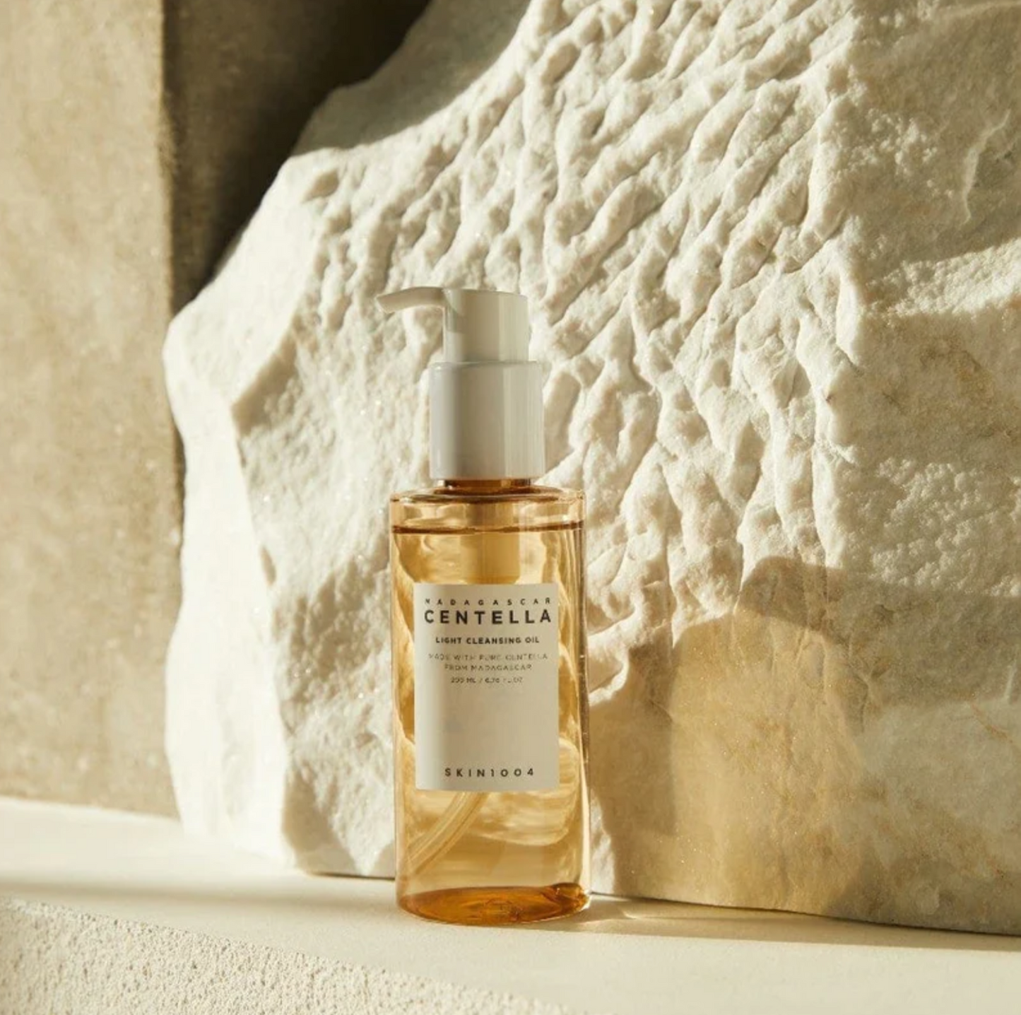 Skin1004 Madagascar Centella Light Cleansing Oil, SKIN1004 Madagascar Centella Light Cleansing Oil 200ml